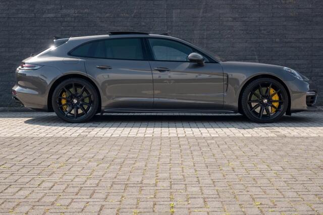 Porsche PANAMERA Sport Turismo 4.0 Turbo S E-Hybrid 680PK / Ceramic / Sports Chrono / Sport Design