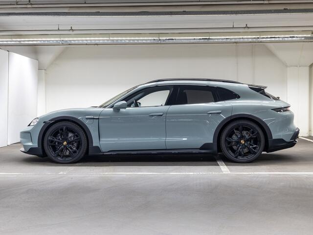 Porsche Taycan 4 Cross Turismo