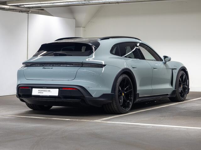 Porsche Taycan 4 Cross Turismo