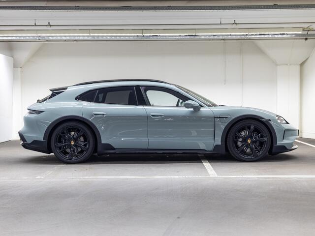 Porsche Taycan 4 Cross Turismo