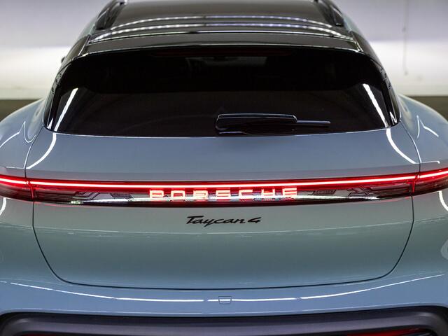 Porsche Taycan 4 Cross Turismo