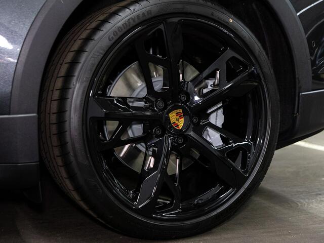 Porsche Taycan 4 Cross Turismo