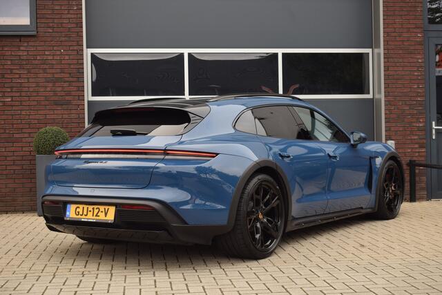 Porsche Taycan Cross Turismo 4S 93 kWh Sport chrono - Luchtvering - Glazen dak - Bose - 21"