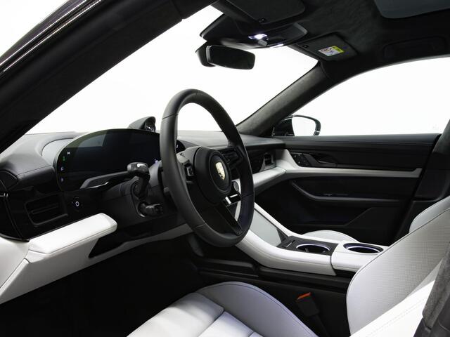 Porsche Taycan 4S Cross Turismo
