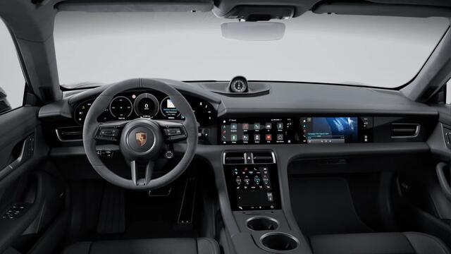 Porsche Taycan 4 Cross Turismo