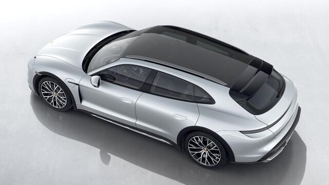 Porsche Taycan 4 Cross Turismo