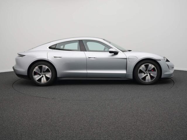 Porsche Taycan 4S