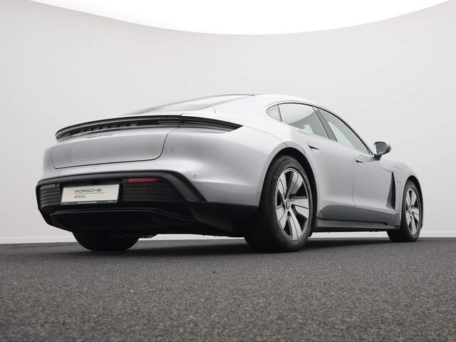 Porsche Taycan 4S