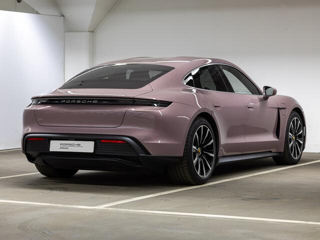 Porsche Taycan 