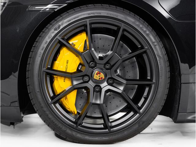 Porsche Taycan GTS