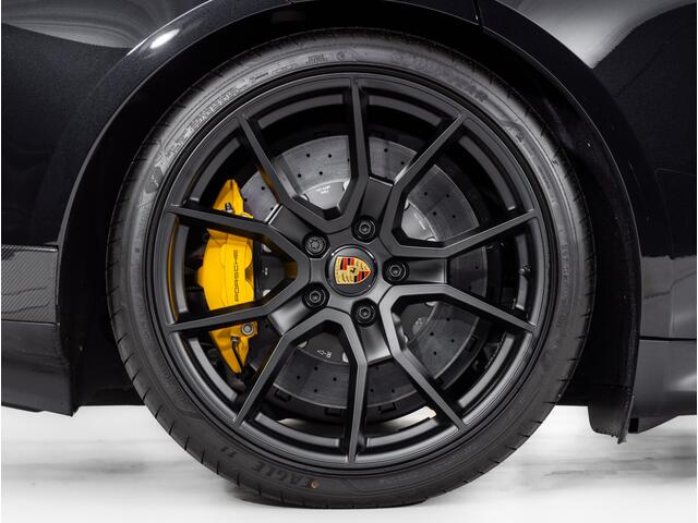 Porsche Taycan GTS