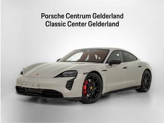 porsche-taycan-gts