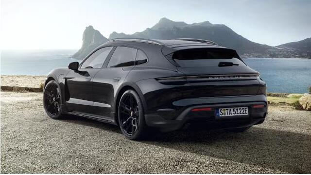 Porsche Taycan Turbo Cross Turismo
