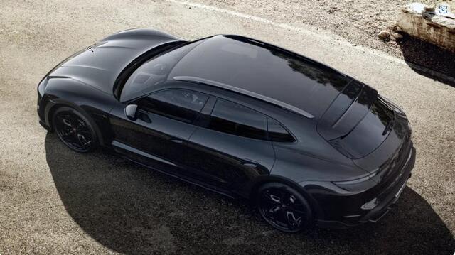 Porsche Taycan Turbo Cross Turismo