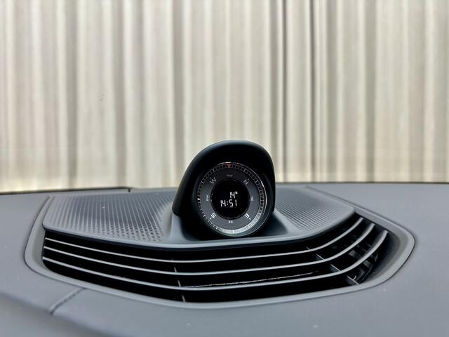 Porsche Taycan Cross Turismo 4 93 kWh *1e Eigenaar* Sportchrono / Panoramadak / 360 Camera / Keyless / Sfeerverlichting / 20"LMV