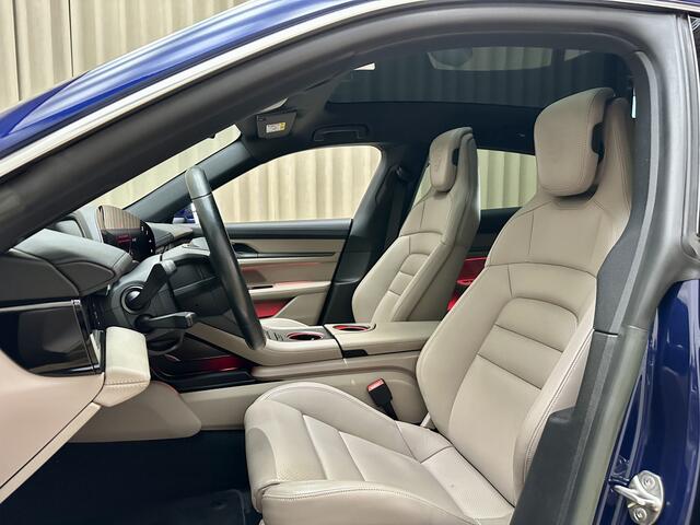 Porsche Taycan Cross Turismo 4 93 kWh *1e Eigenaar* Sportchrono / Panoramadak / 360 Camera / Keyless / Sfeerverlichting / 20"LMV