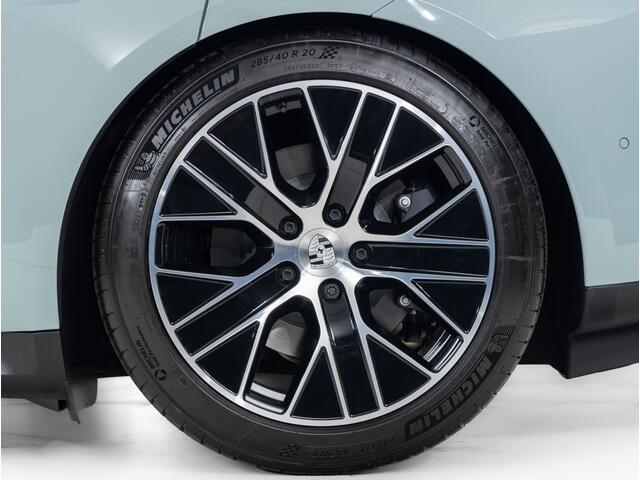Porsche Taycan Sport Tursimo