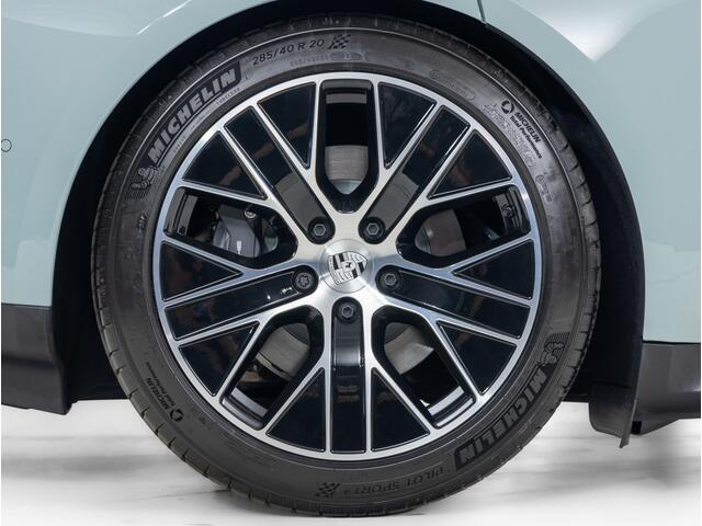 Porsche Taycan Sport Tursimo