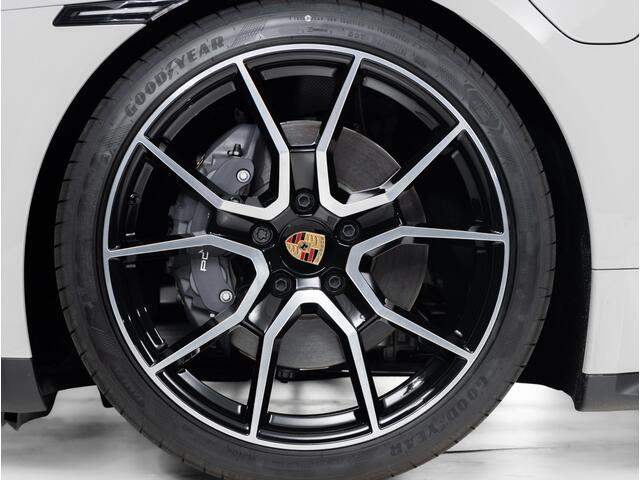 Porsche Taycan Sport Tursimo
