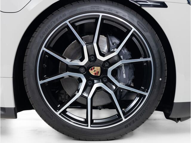 Porsche Taycan Sport Tursimo