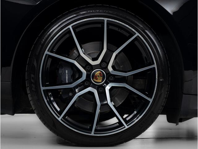 Porsche Taycan Sport Turismo