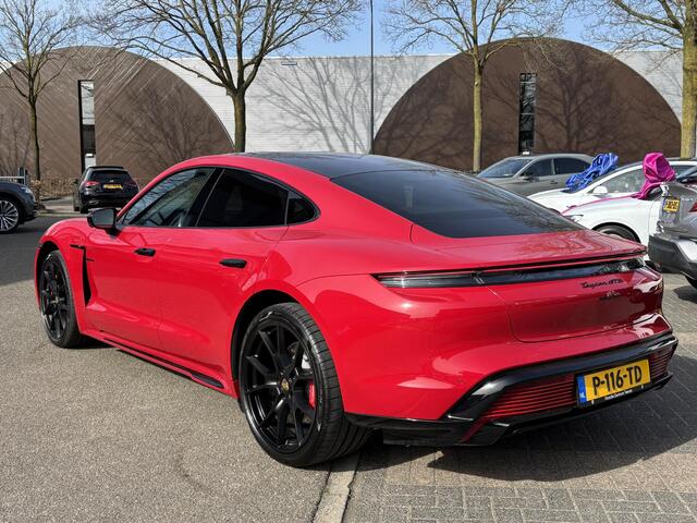 Porsche Taycan GTS 93 kWh VAN: 84.900,- VOOR: 79.877,- UW LENTEVOORDEEL: 5.023,- | MEGA COMPLEET! | ORIG. NL | PORSCHE ONDERHOUDEN
