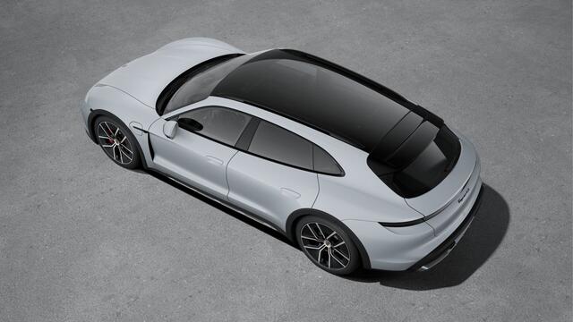 Porsche Taycan 4S Cross Turismo