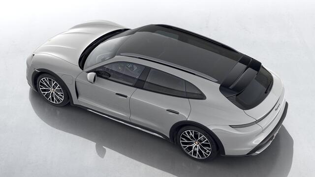Porsche Taycan 4 Cross Turismo