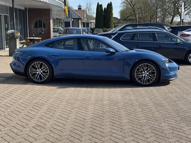 Porsche Taycan Performance Accu Plus 84 kWh / 360Camera / Head-up / Luchtvering / 20'' / Achterasbesturing / Leder / Porsche InnoDrive / Keyless / Navigatie / Stoelverwarming / Warmtepomp / ACC
