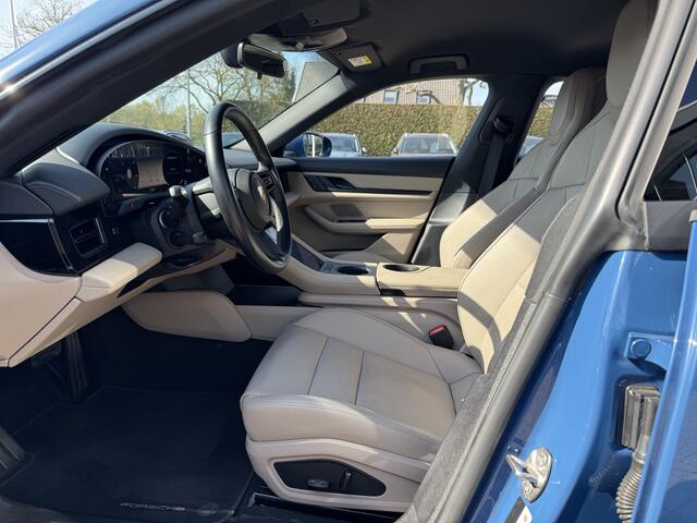 Porsche Taycan Performance Accu Plus 84 kWh / 360Camera / Head-up / Luchtvering / 20'' / Achterasbesturing / Leder / Porsche InnoDrive / Keyless / Navigatie / Stoelverwarming / Warmtepomp / ACC