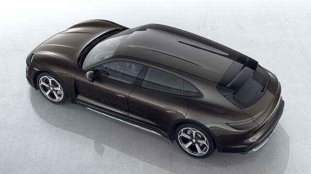 Porsche Taycan 4 Cross Turismo