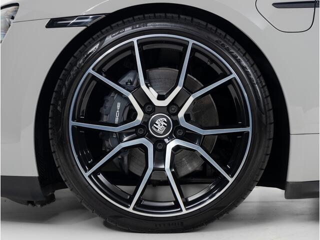 Porsche Taycan Sport Turismo
