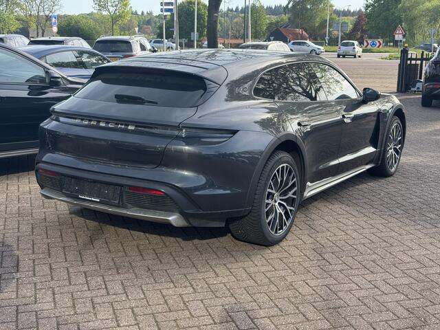 Porsche Taycan Cross Turismo 4S 79 kWh / Panoramadak / Camera / Passenger display / Luchtvering / 20'' / Leder / Stuurverwarming / ACC / DAB
