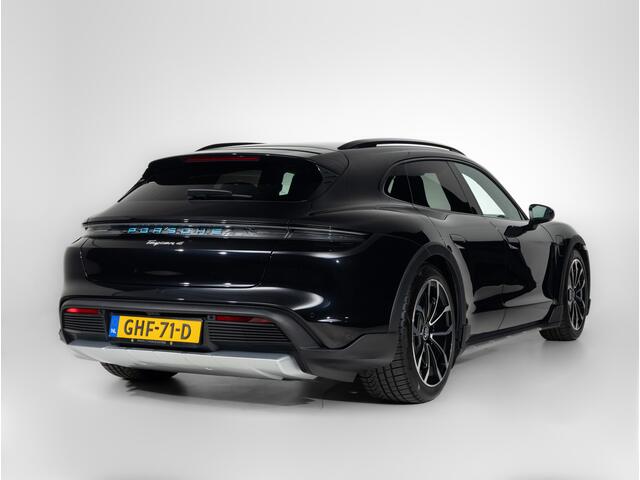 Porsche Taycan 4 Cross Turismo