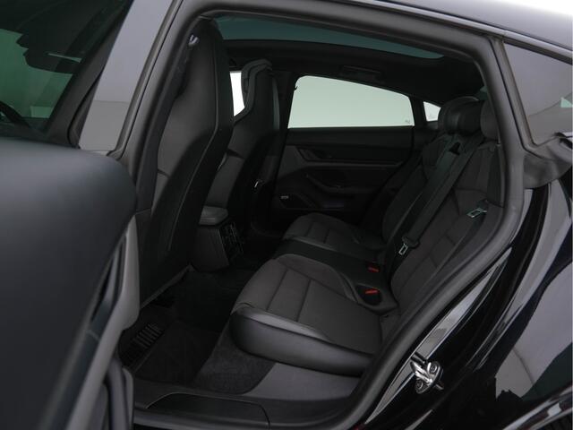 Porsche Taycan Performance 84 kWh [ 3-Fase ] *PANO | HEAT-PUMP | SPORT-CHRONO-PACK | 1/2LEATHER | FULL-LED | MEMORY-PACK | BOSE-SOUND | AIR-SUSPENSION | BLIS | SPORT-SEATS | CAMERA | DAB+ | 20''ALU | ECC | PDC*