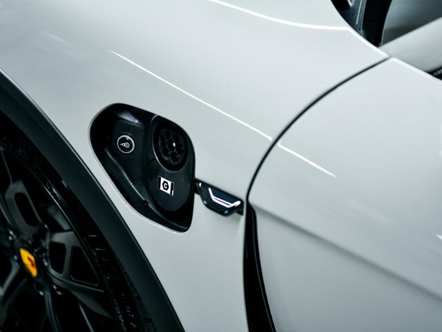 Porsche Taycan 4S Cross Turismo