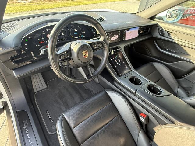 Porsche Taycan 4S Performance 571 PK | 93 KWh Pano | 4 wiel sturing | Dealer oh | Nwe Accu