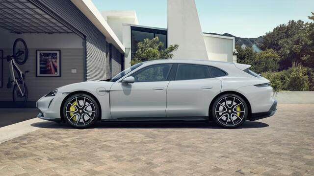 Porsche Taycan Turbo S Sport Turismo
