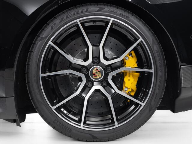 Porsche Taycan Turbo S