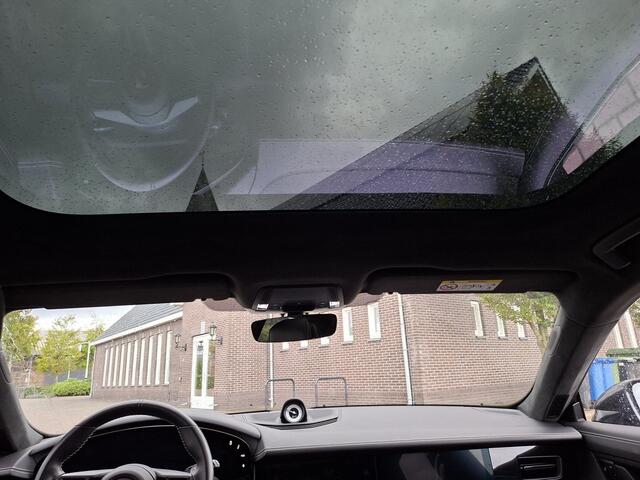 Porsche Taycan Sport Turismo Turbo S 93 kWh 761pk | Burmester | Keramische remmen | Volleder | HUD | SportChrono | Panodak | Bijrijdersdispay | PDCC | Stoelventilatie | 5-pers | SportDesign | InnoDrive| Carbon in/exterieur | Etc.. 247300 nw prijs (Org NL)