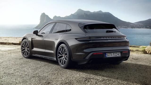 Porsche Taycan 4 Cross Turismo