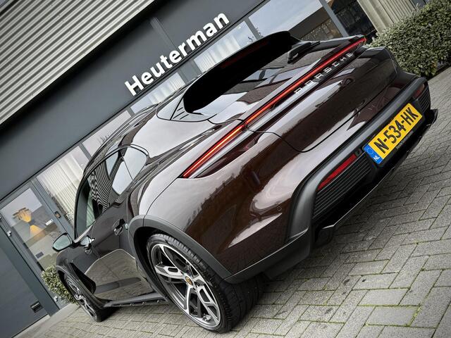 Porsche Taycan Cross Turismo 4 93 kWh Pano/ Bose/ Sportstoelen/ Chrono