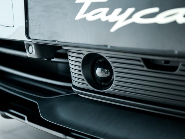 Porsche Taycan 4S Cross Turismo