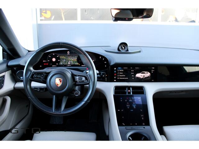Porsche Taycan Sport Turismo 79 kWh Sport Chrono/Panoramadak/Sportstoelen/PASM+/Origineel NLD/