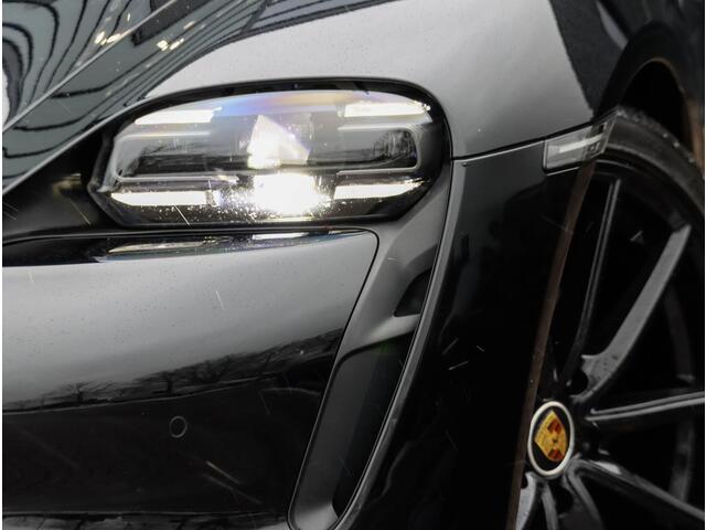 Porsche Taycan Performance 84 kWh Sport Chrono | Panodak | Sportstoelen | Warmtepomp