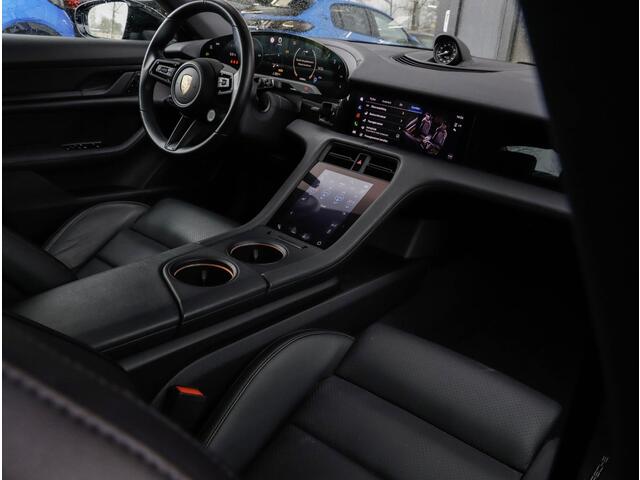 Porsche Taycan Performance 84 kWh Sport Chrono | Panodak | Sportstoelen | Warmtepomp