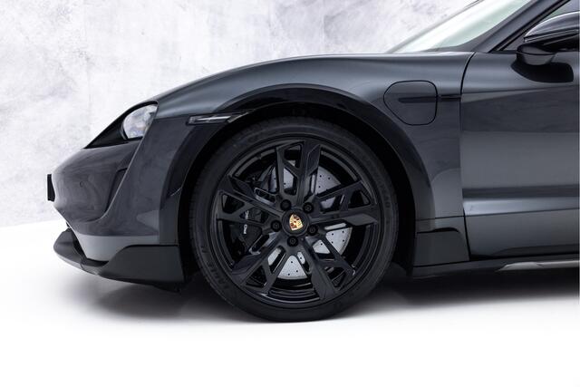 Porsche Taycan Cross Turismo Turbo S 93 kWh | Keramisch | Burmester | Achterassturing