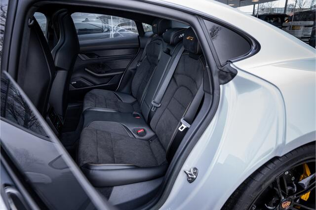 Porsche Taycan GTS 93 kWh ** PCCB ** PDLS+ ** HUD ** Panodak ** Sport Design Carbon ** 4WS NP 190K ** Rijbereik tot 504km (WLTP)