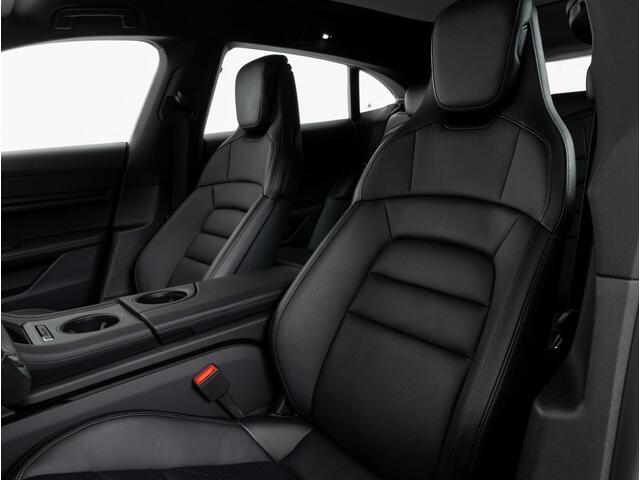 Porsche Taycan 4 Cross Turismo