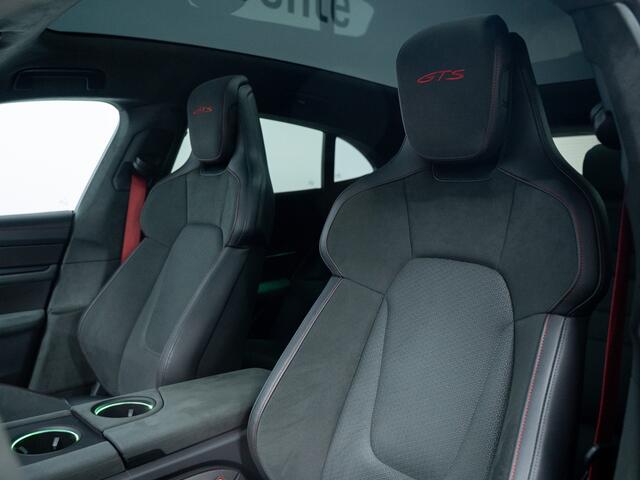 Porsche Taycan GTS Sport Turismo